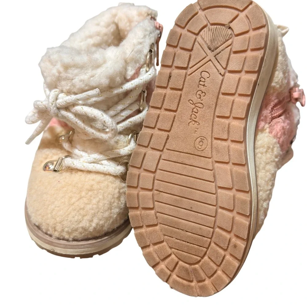 Cat & Jack Sherpa Hiking Boots Toddler Girls 6 Pink Cream Faux Fur Cottagecore